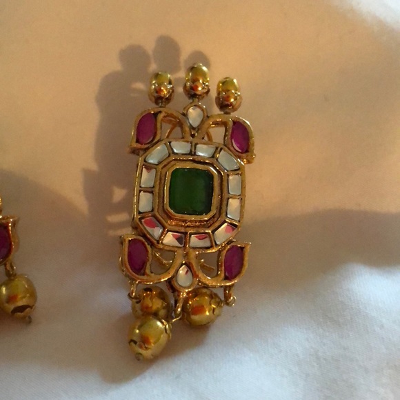 Indian style Emerald and ruby earings - Picture 2 of 4